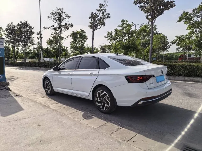 2024 Volkswagen Sagitar 1.5T 160HP L4 7DCT,autocango,china used car exporter,china ev exporter,chinese used car exporter,chinese used ev exporter
