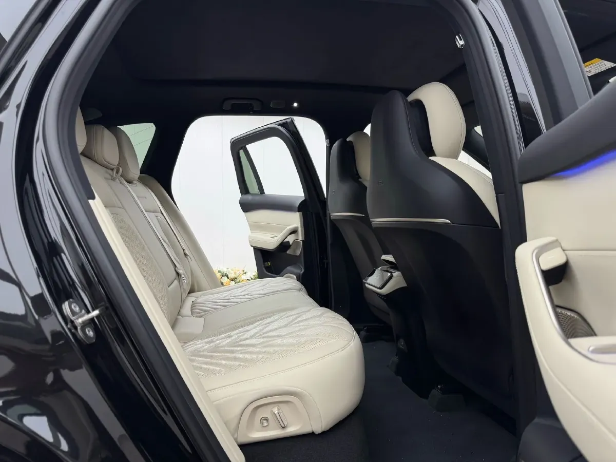 2025 NIO ES6 BEV,autocango,china used car exporter,china ev exporter,chinese used car exporter,chinese used ev exporter