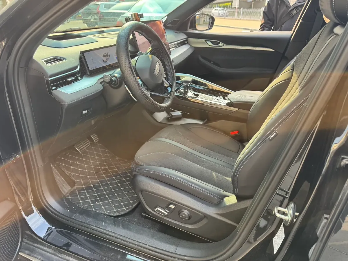 2025 Geely Preface 2.0T 238HP L4 8AT,autocango,china used car exporter,china ev exporter,chinese used car exporter,chinese used ev exporter