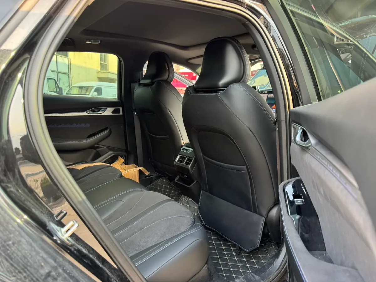 2025 Geely Preface 2.0T 238HP L4 8AT,autocango,china used car exporter,china ev exporter,chinese used car exporter,chinese used ev exporter