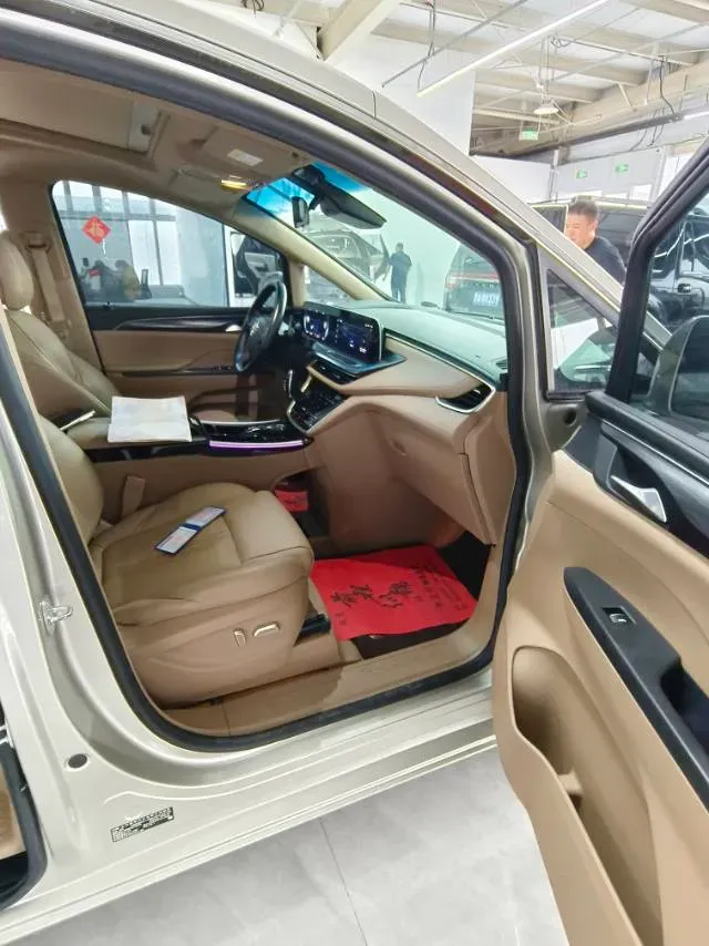 2020 Buick GL8 2.0T 237HP L4 9AT,autocango,china used car exporter,china ev exporter,chinese used car exporter,chinese used ev exporter