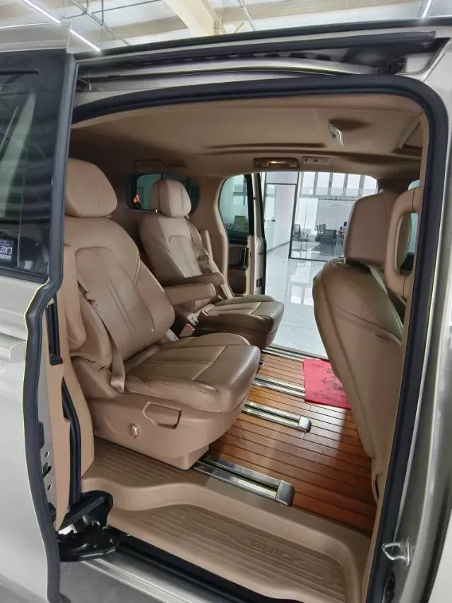 2020 Buick GL8 2.0T 237HP L4 9AT,autocango,china used car exporter,china ev exporter,chinese used car exporter,chinese used ev exporter