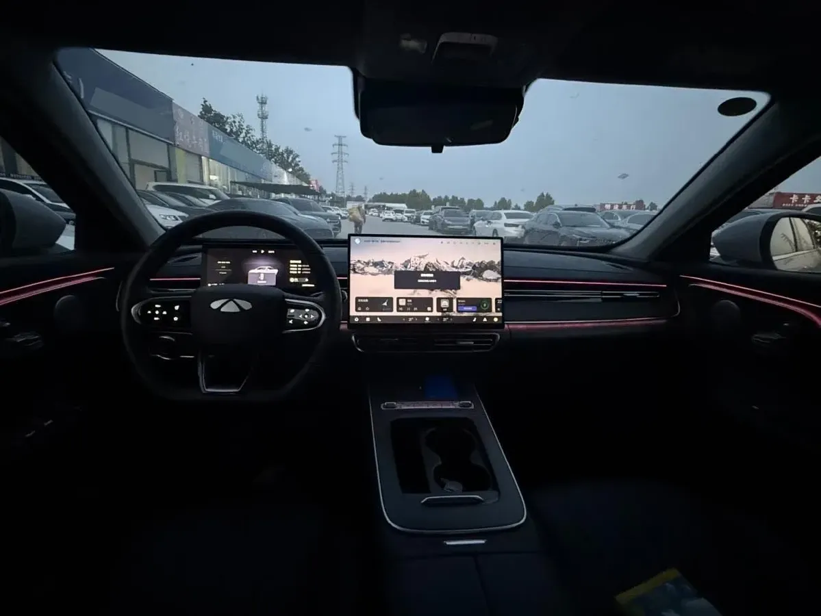 2025 Fulwin FulwinA8L 1.5T 156HP L4 1DHT PHEV 18.67KWH,autocango,china used car exporter,china ev exporter,chinese used car exporter,chinese used ev exporter