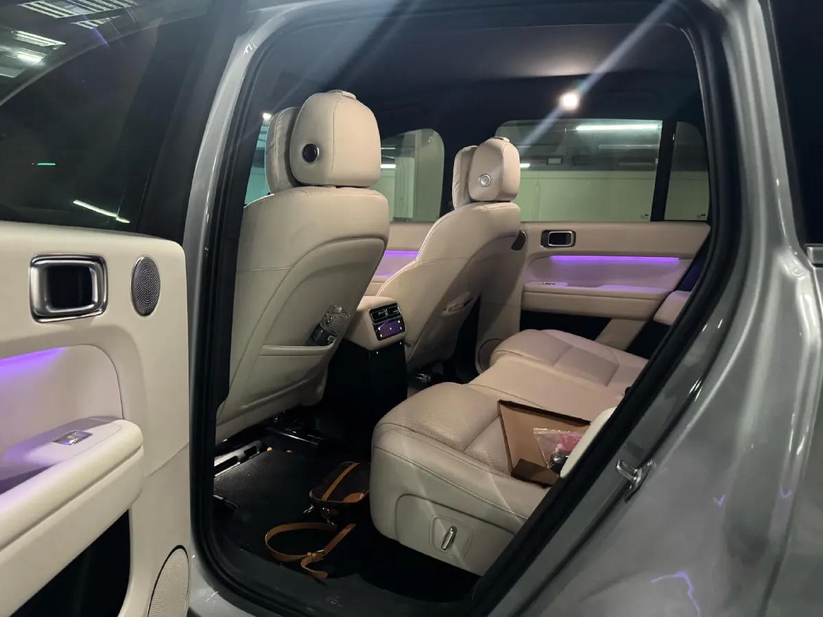 2024 Li L6 Range Extended 154HP L4 REEV 36.8KWH,autocango,china used car exporter,china ev exporter,chinese used car exporter,chinese used ev exporter