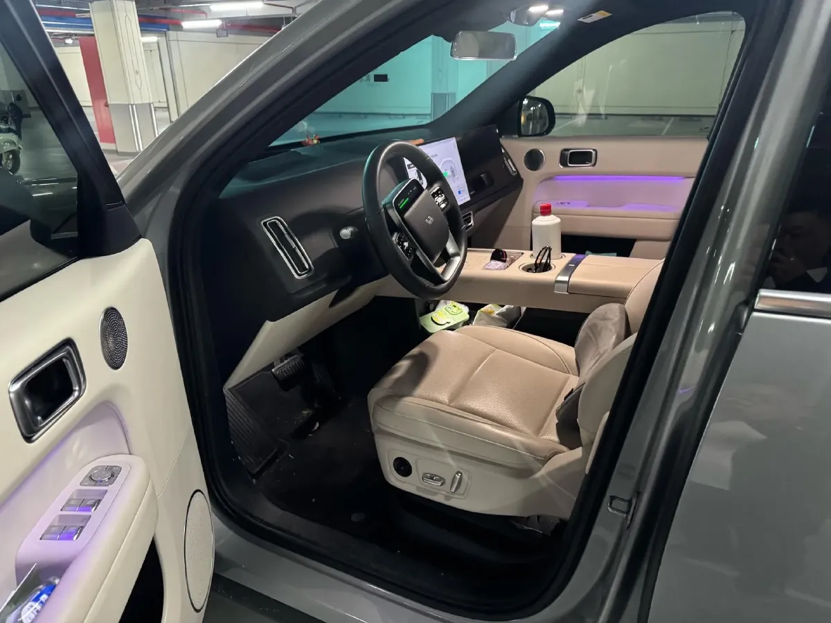 2024 Li L6 Range Extended 154HP L4 REEV 36.8KWH,autocango,china used car exporter,china ev exporter,chinese used car exporter,chinese used ev exporter