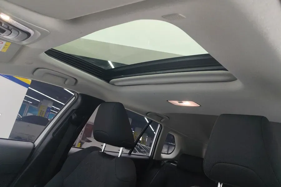 2022 Toyota Corolla Cross 2.0L 171HP L4 CVT,autocango,china used car exporter,china ev exporter,chinese used car exporter,chinese used ev exporter