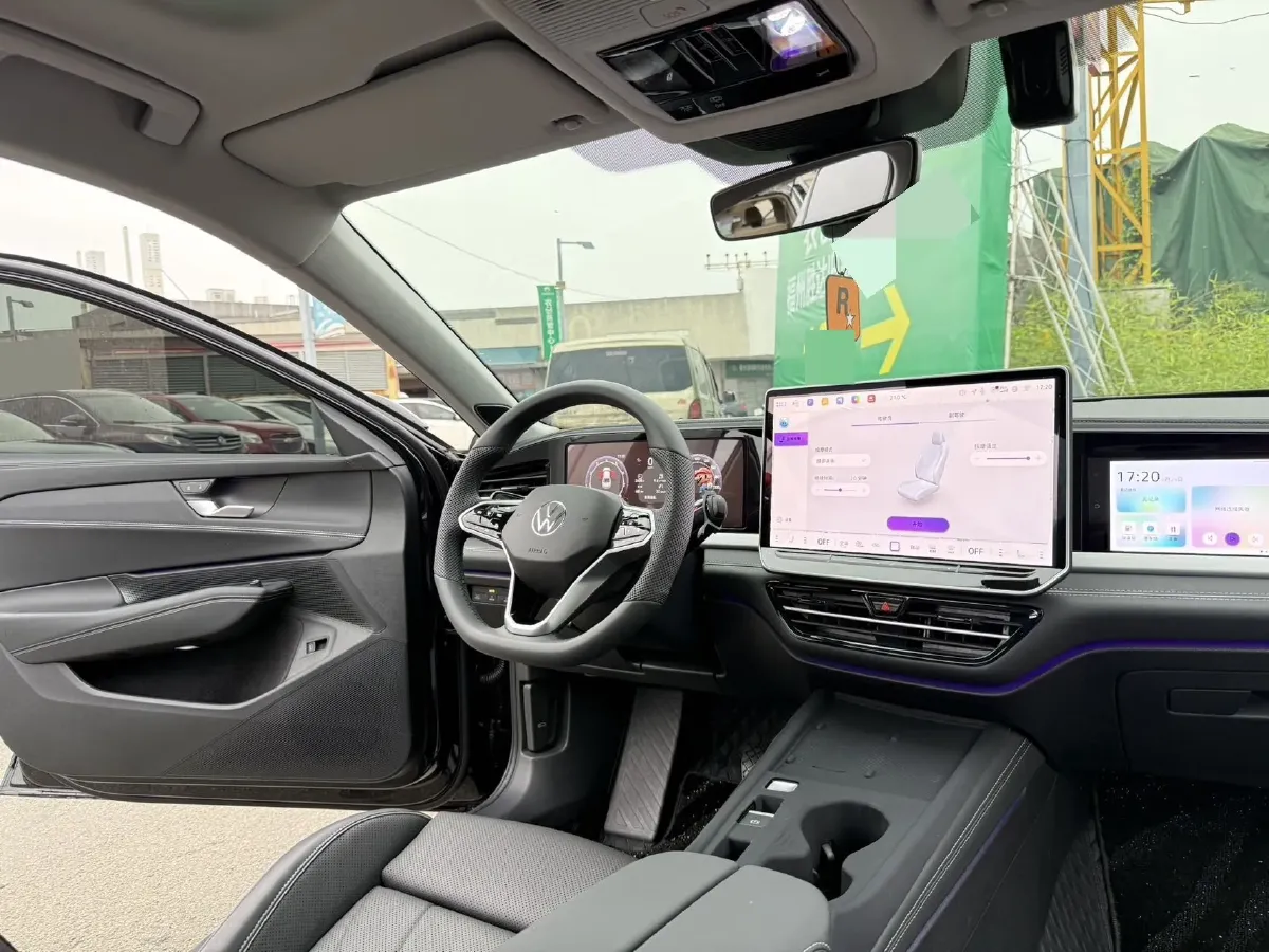 2026 Volkswagen Passat 2.0T 220HP L4 7DCT,autocango,china used car exporter,china ev exporter,chinese used car exporter,chinese used ev exporter