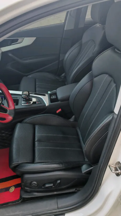 2021 Audi A4L 2.0T 190HP L4 7DCT,autocango,china used car exporter,china ev exporter,chinese used car exporter,chinese used ev exporter