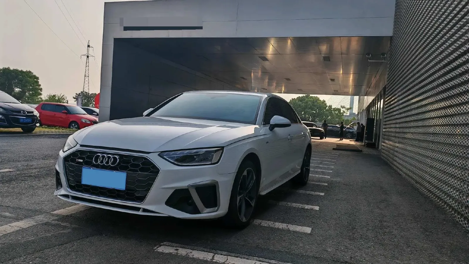 2021 Audi A4L 2.0T 190HP L4 7DCT,autocango,china used car exporter,china ev exporter,chinese used car exporter,chinese used ev exporter