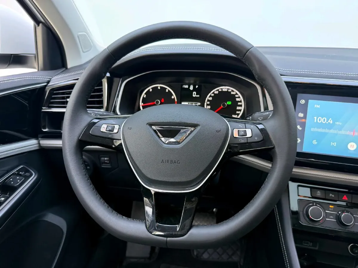 2022 Jetta VS5 1.4T 150HP L4 6AT,autocango,china used car exporter,china ev exporter,chinese used car exporter,chinese used ev exporter