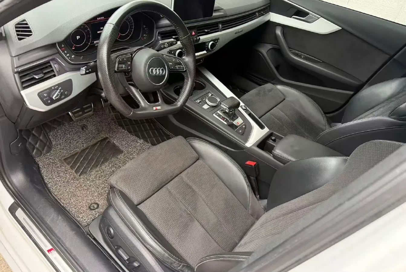 2020 Audi A4 2.0T 190HP L4 7DCT,autocango,china used car exporter,china ev exporter,chinese used car exporter,chinese used ev exporter