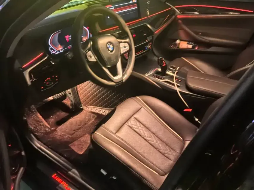 2021 BMW 5 Series 2.0T 184HP L4 8AT,autocango,china used car exporter,china ev exporter,chinese used car exporter,chinese used ev exporter