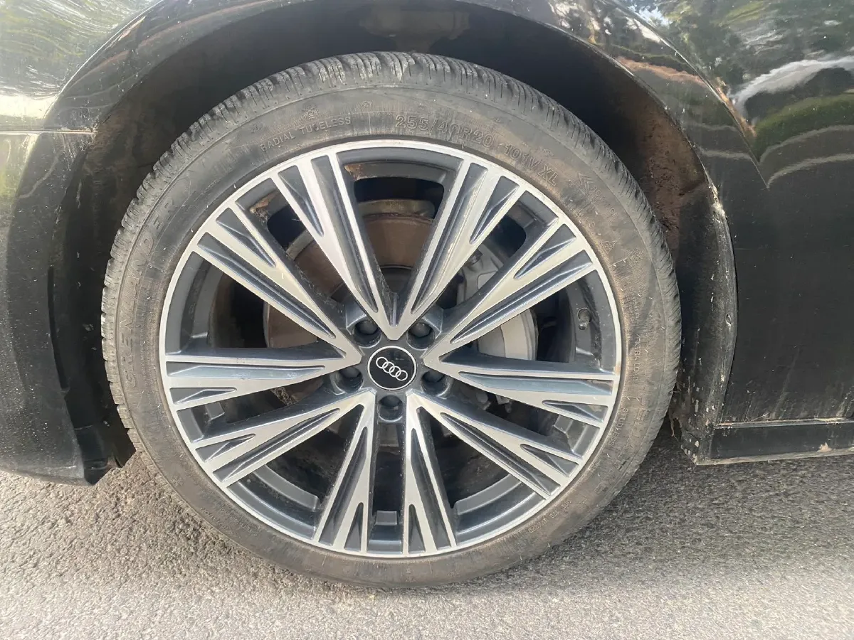 2023 Audi A6L 2.0T 190HP L4 7DCT,autocango,china used car exporter,china ev exporter,chinese used car exporter,chinese used ev exporter