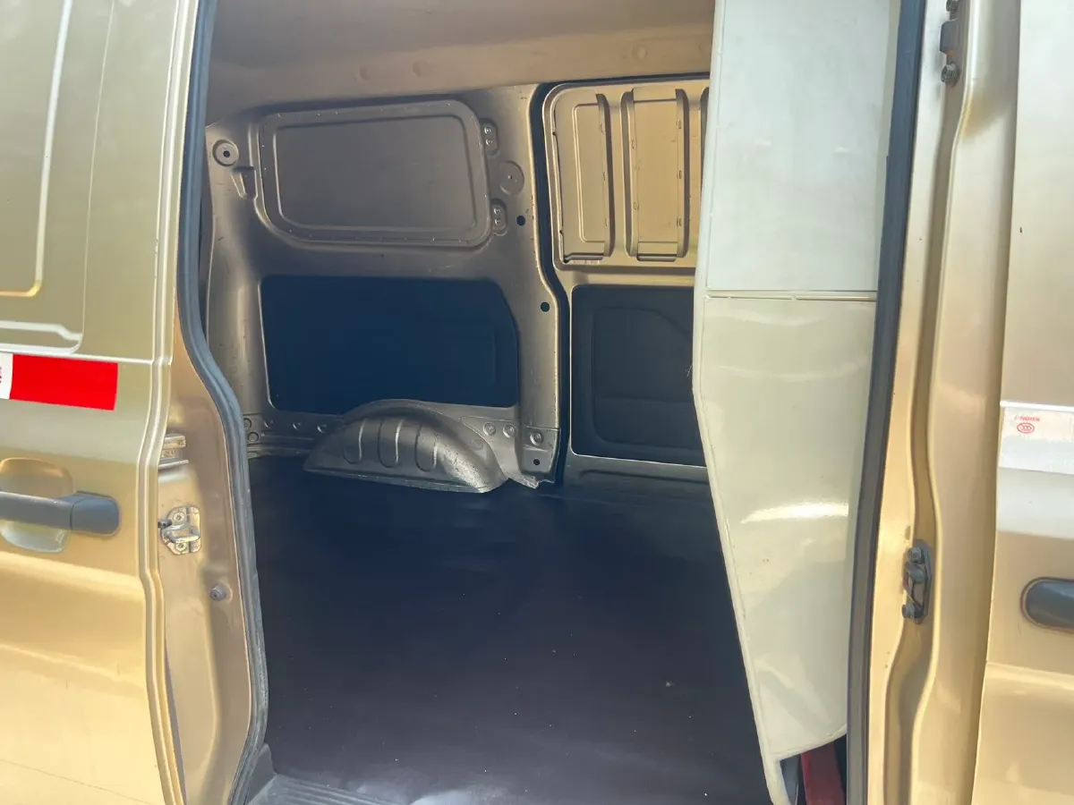 2019 WuLing HongGuang V 1.5L 99HP L4 6MT,autocango,china used car exporter,china ev exporter,chinese used car exporter,chinese used ev exporter