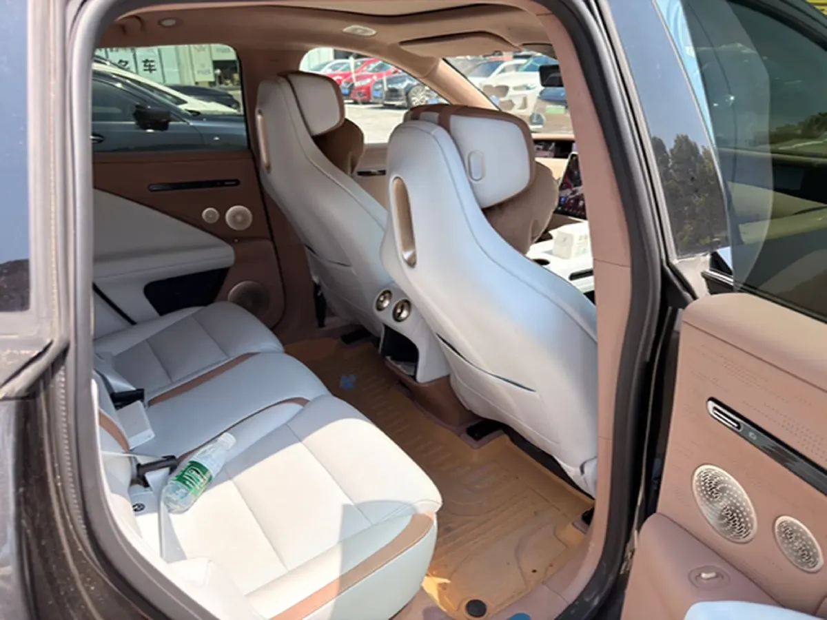 2026 Avatr 07 BEV,autocango,china used car exporter,china ev exporter,chinese used car exporter,chinese used ev exporter