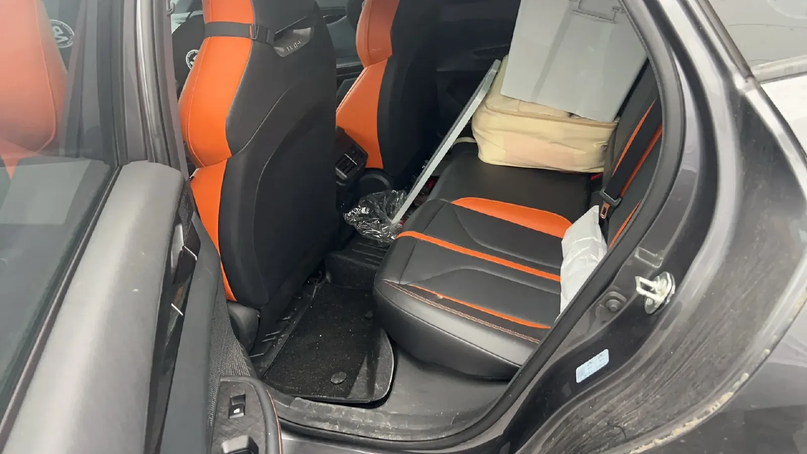 2024 ChangAn UNI-V 1.5T 188HP L4 7DCT,autocango,china used car exporter,china ev exporter,chinese used car exporter,chinese used ev exporter