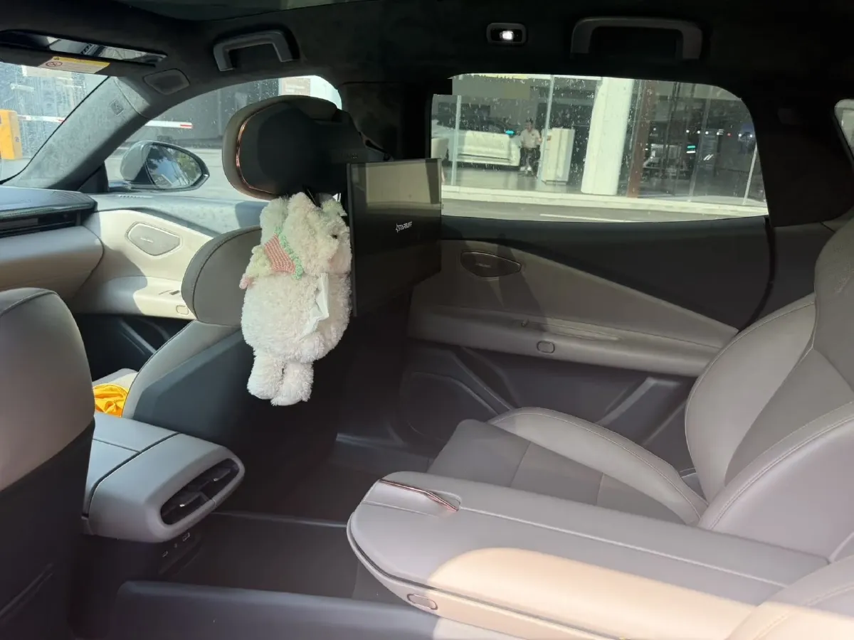 2025 FangChengBao Bao 5 1.5T 194HP L4 E-CVT PHEV 31.8KWH,autocango,china used car exporter,china ev exporter,chinese used car exporter,chinese used ev exporter