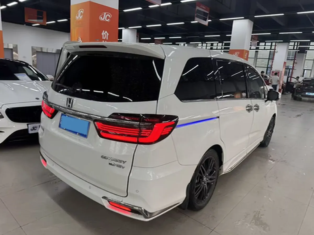 2022 Honda Odyssey 2.0L 146HP L4 E-CVT Hybrid,autocango,china used car exporter,china ev exporter,chinese used car exporter,chinese used ev exporter