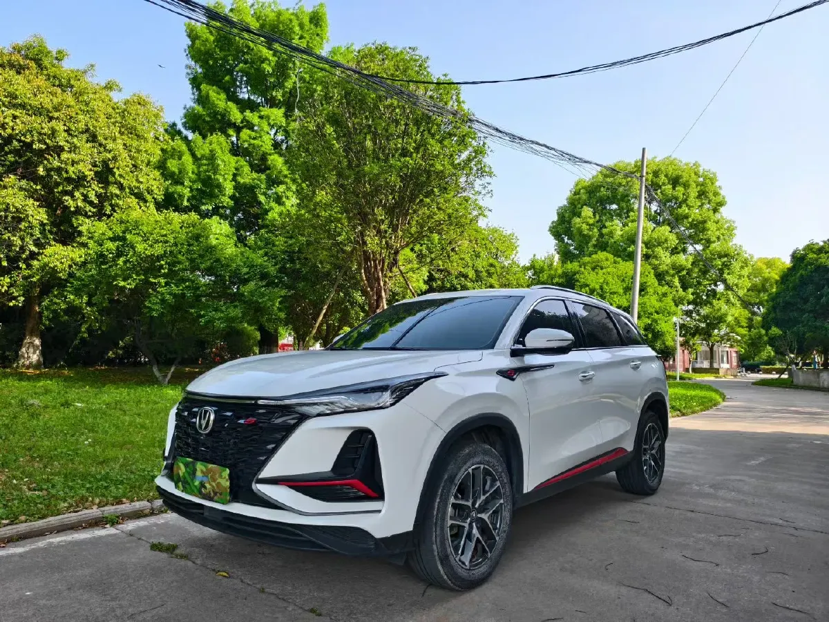 2022 ChangAn CS75 Plus 1.5T 178HP L4 6AT,autocango,china used car exporter,china ev exporter,chinese used car exporter,chinese used ev exporter