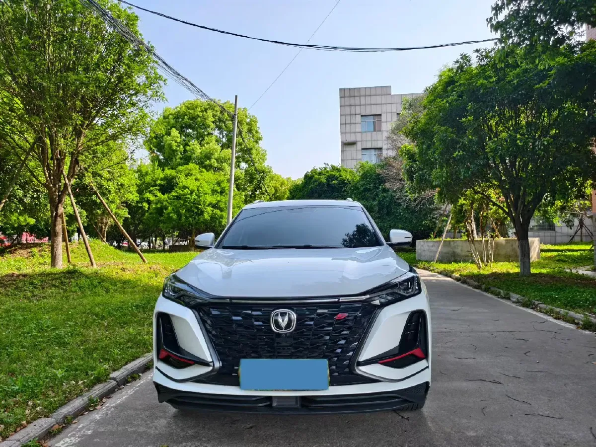 2022 ChangAn CS75 Plus 1.5T 178HP L4 6AT,autocango,china used car exporter,china ev exporter,chinese used car exporter,chinese used ev exporter