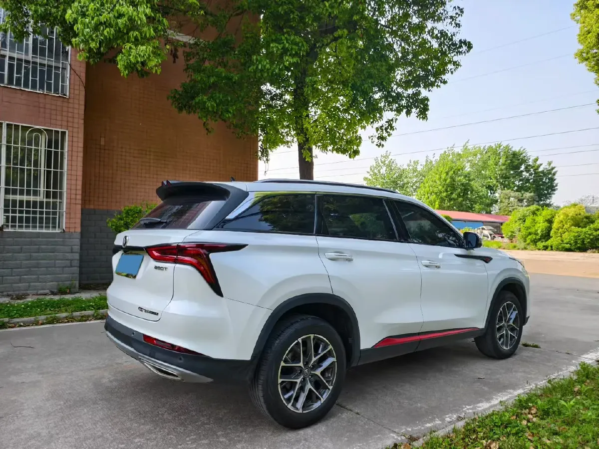 2022 ChangAn CS75 Plus 1.5T 178HP L4 6AT,autocango,china used car exporter,china ev exporter,chinese used car exporter,chinese used ev exporter