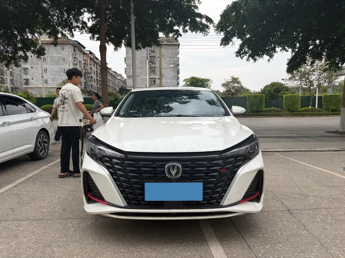 2022 ChangAn Eado 1.4T 160HP L4 7DCT,autocango,china used car exporter,china ev exporter,chinese used car exporter,chinese used ev exporter