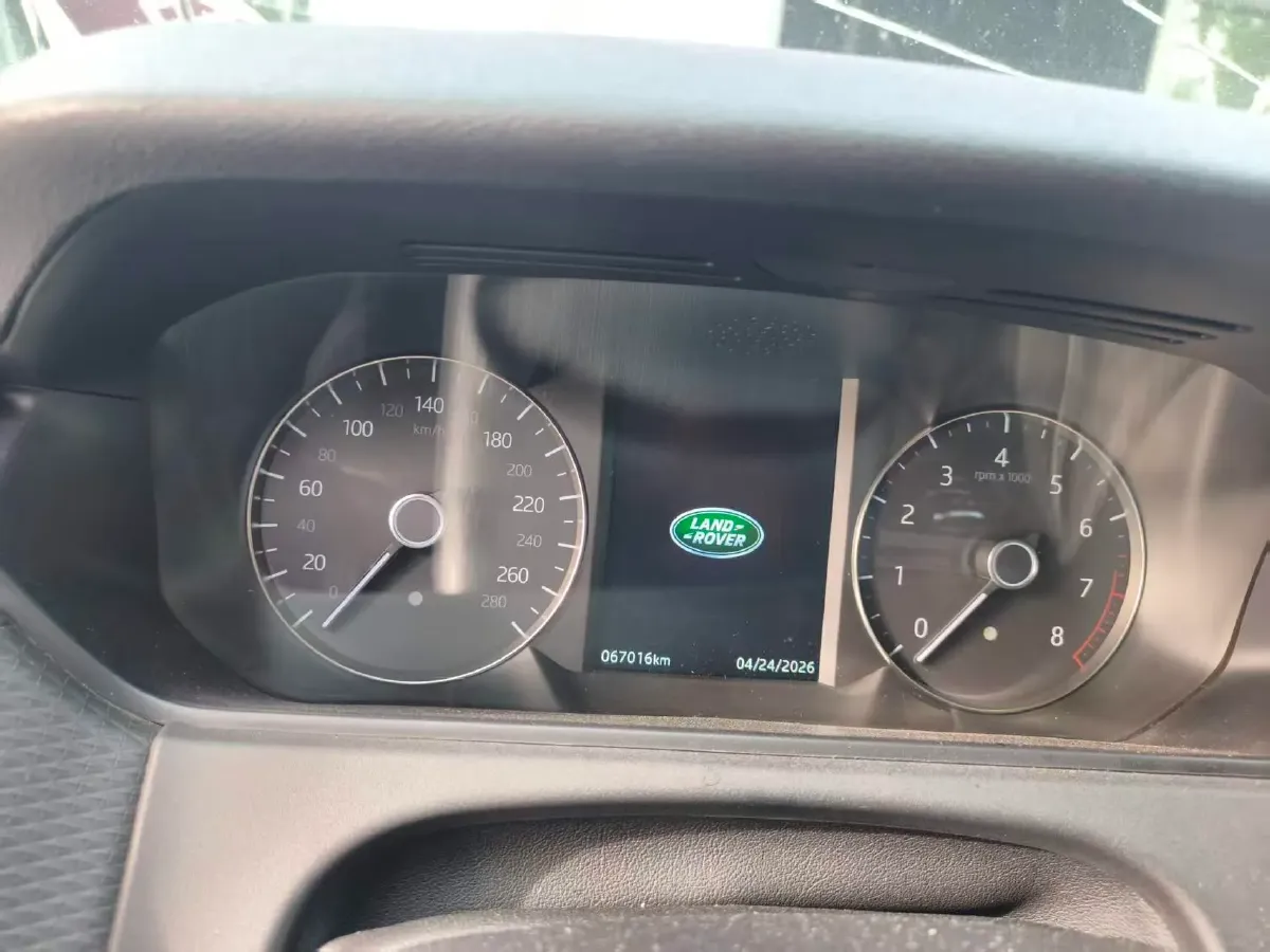 2020 Land Rover Range Rover Velar 2.0T 250HP L4 8AT,autocango,china used car exporter,china ev exporter,chinese used car exporter,chinese used ev exporter