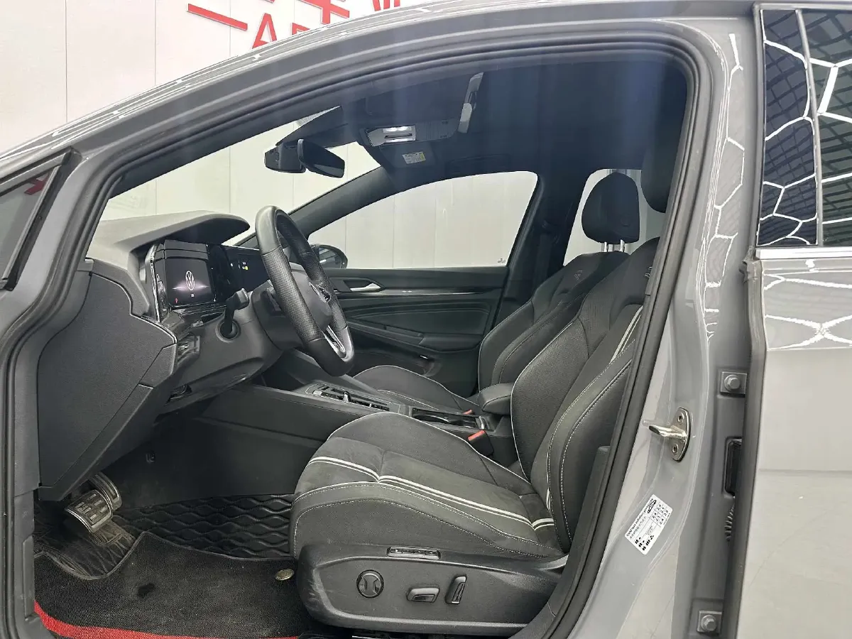 2021 Volkswagen Golf 1.4T 150HP L4 7DCT,autocango,china used car exporter,china ev exporter,chinese used car exporter,chinese used ev exporter