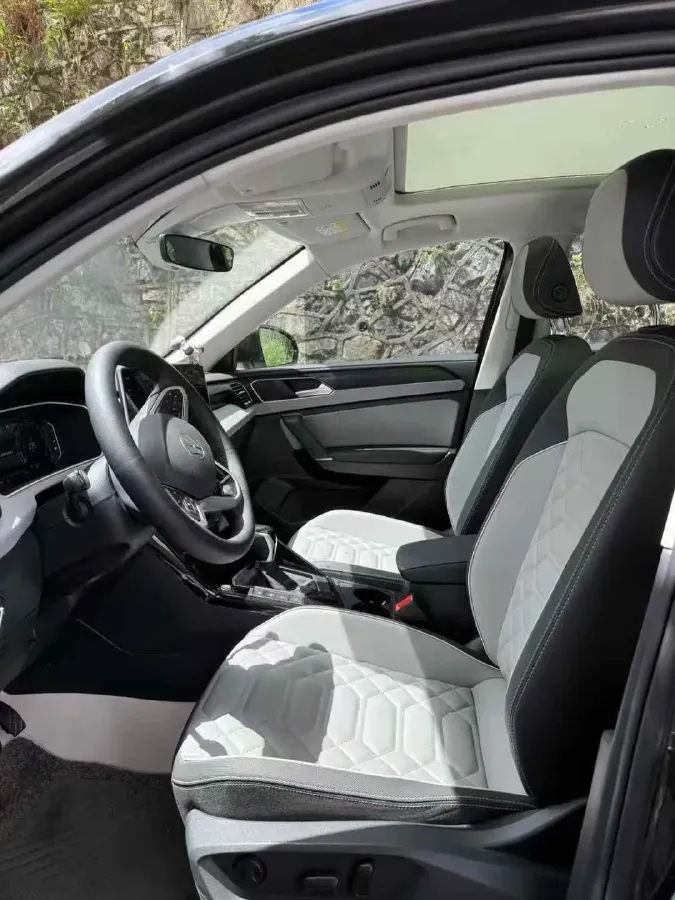 2024 Volkswagen Tayron 1.5T 160HP L4 7DCT,autocango,china used car exporter,china ev exporter,chinese used car exporter,chinese used ev exporter