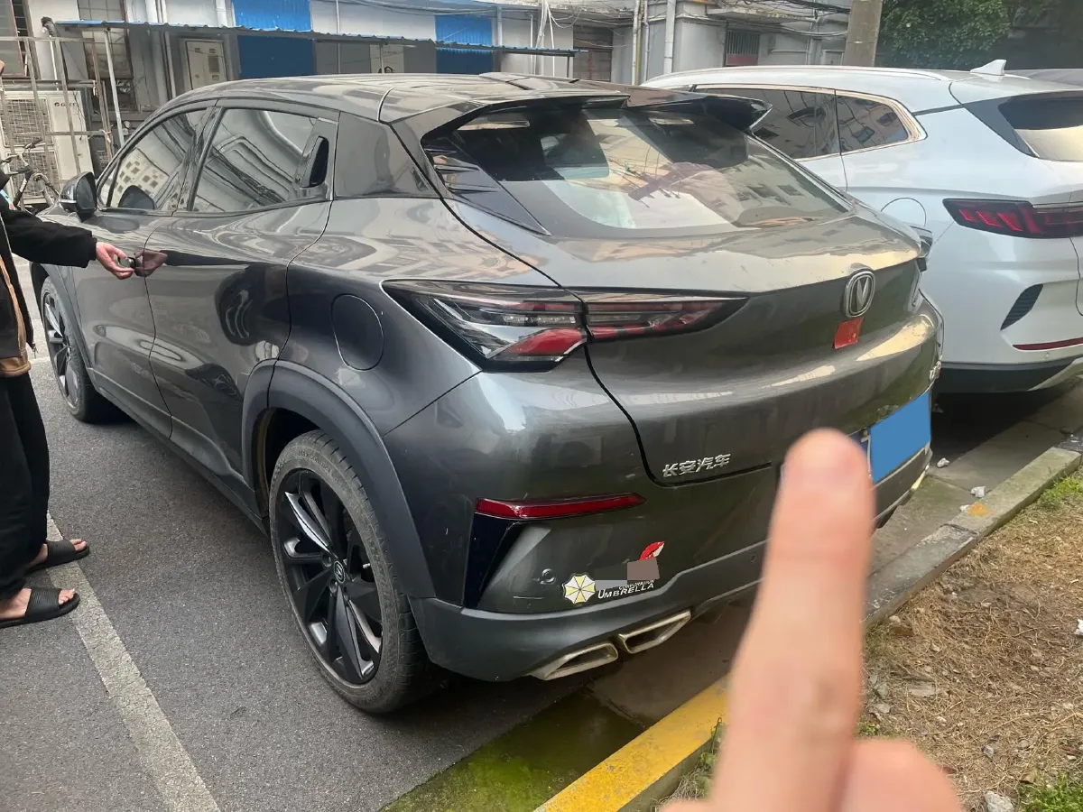 2021 ChangAn UNI-T 1.5T 180HP L4 7DCT,autocango,china used car exporter,china ev exporter,chinese used car exporter,chinese used ev exporter