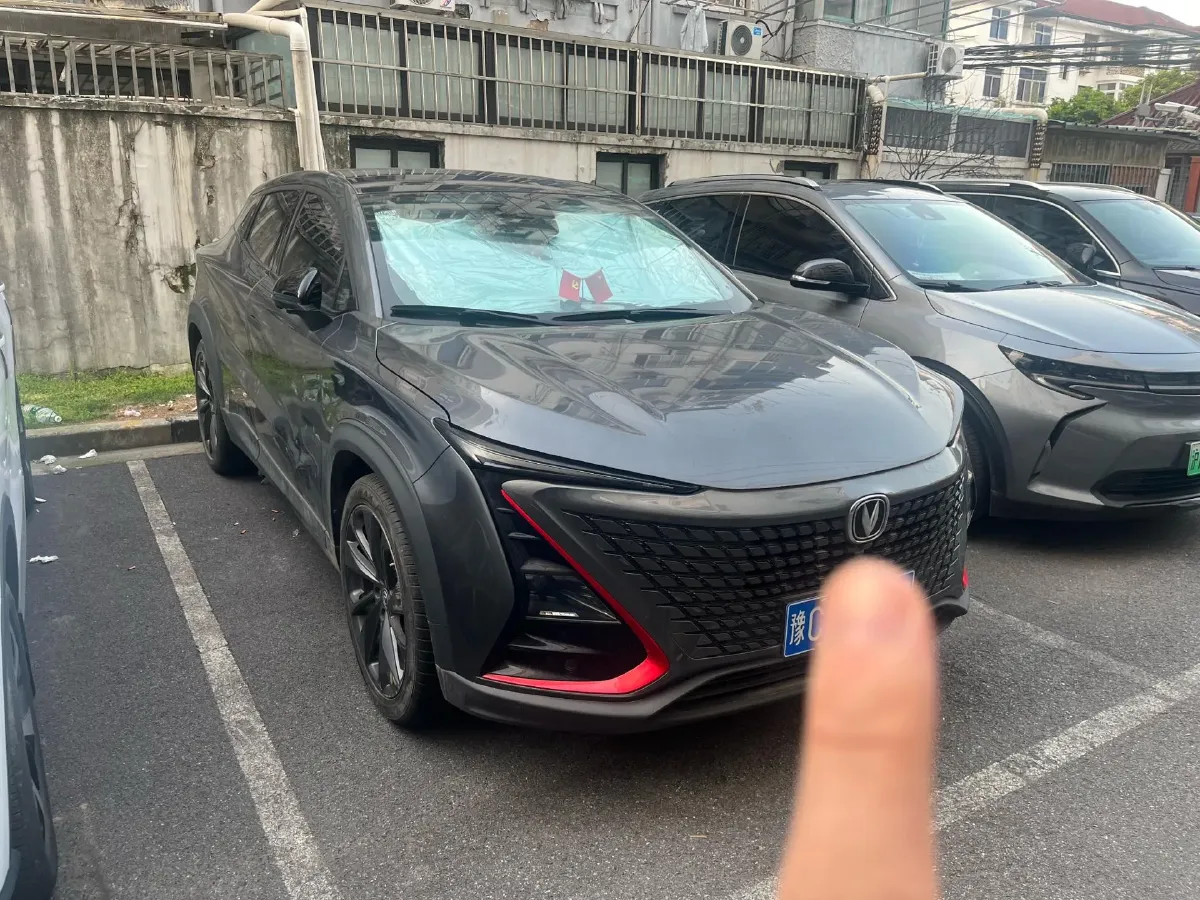 2021 ChangAn UNI-T 1.5T 180HP L4 7DCT,autocango,china used car exporter,china ev exporter,chinese used car exporter,chinese used ev exporter