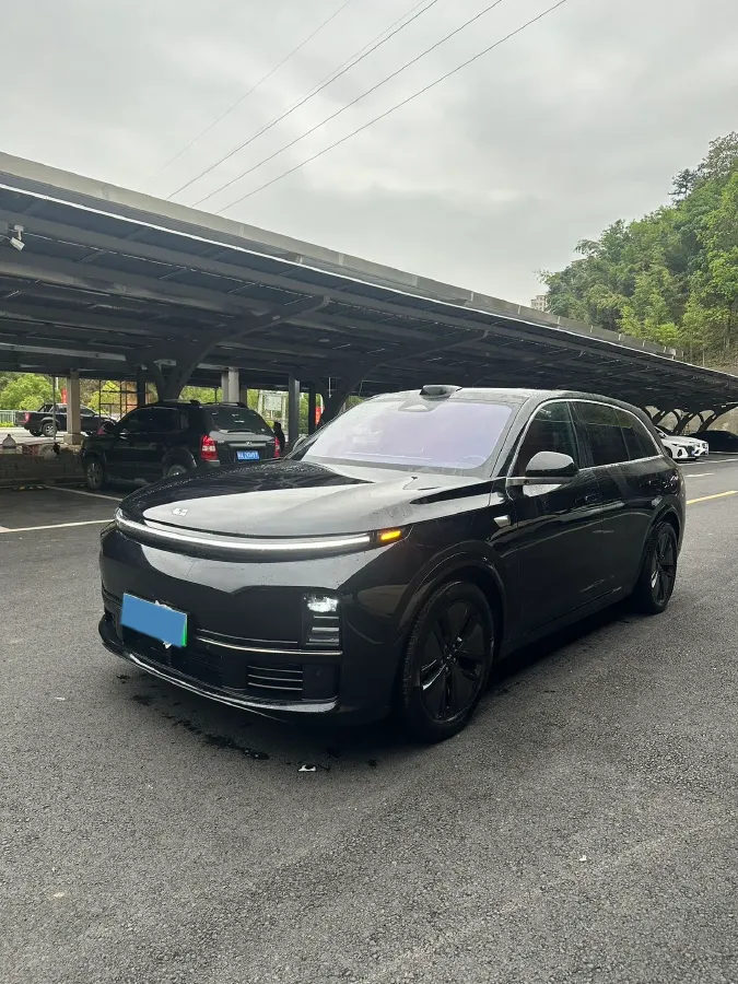 2024 Li L8 Range Extended 154HP REEV 42.8KWH,autocango,china used car exporter,china ev exporter,chinese used car exporter,chinese used ev exporter