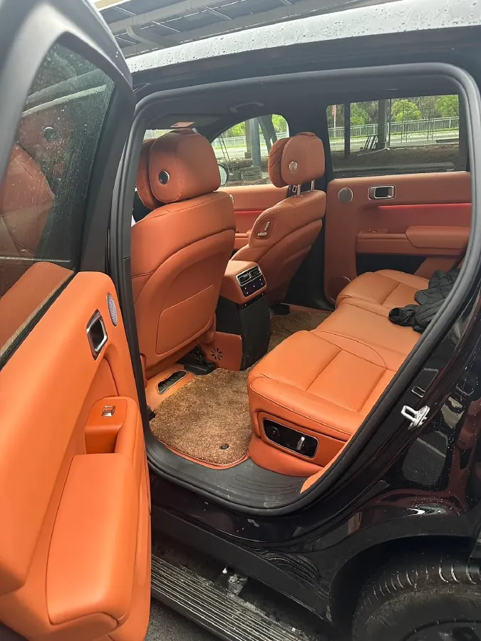 2024 Li L8 Range Extended 154HP REEV 42.8KWH,autocango,china used car exporter,china ev exporter,chinese used car exporter,chinese used ev exporter