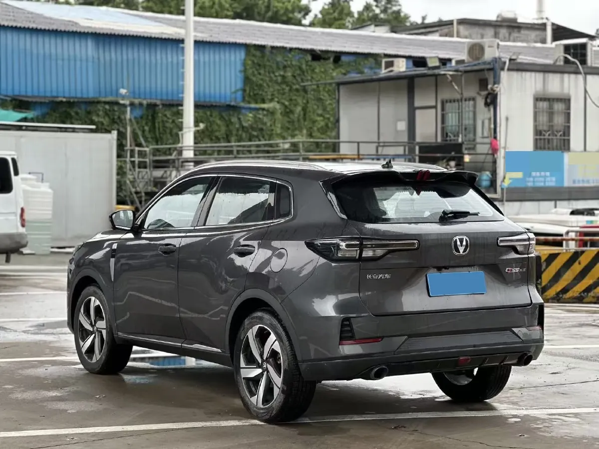 2022 ChangAn Oshan X7 Plus 1.5T 188HP L4 7DCT,autocango,china used car exporter,china ev exporter,chinese used car exporter,chinese used ev exporter