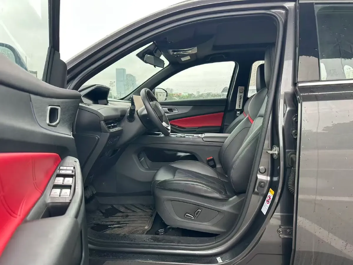 2022 ChangAn Oshan X7 Plus 1.5T 188HP L4 7DCT,autocango,china used car exporter,china ev exporter,chinese used car exporter,chinese used ev exporter