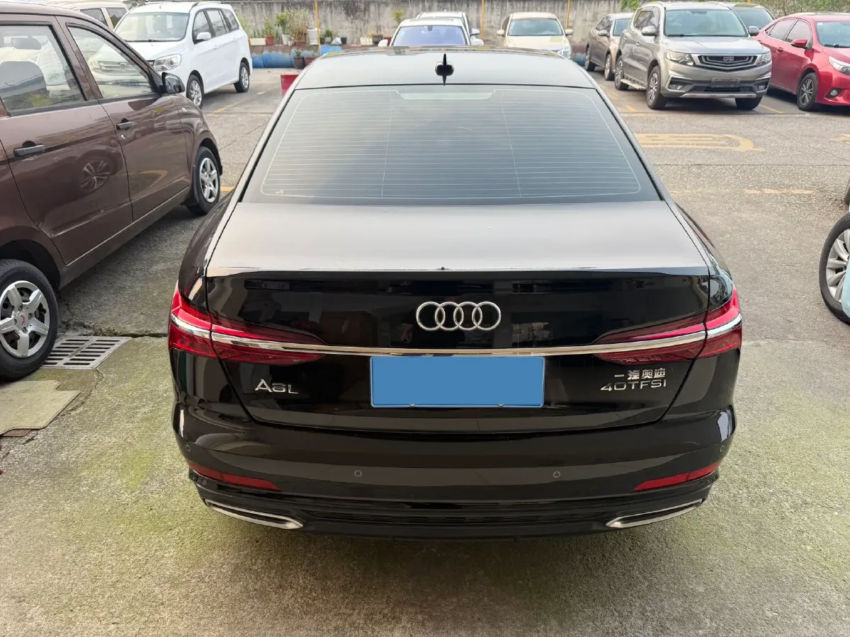 2022 Audi A6L 2.0T 190HP L4 7DCT,autocango,china used car exporter,china ev exporter,chinese used car exporter,chinese used ev exporter