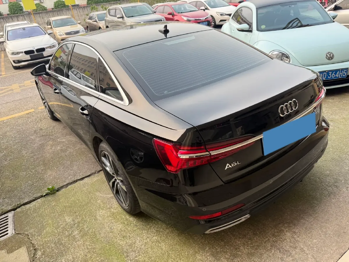 2022 Audi A6L 2.0T 190HP L4 7DCT,autocango,china used car exporter,china ev exporter,chinese used car exporter,chinese used ev exporter