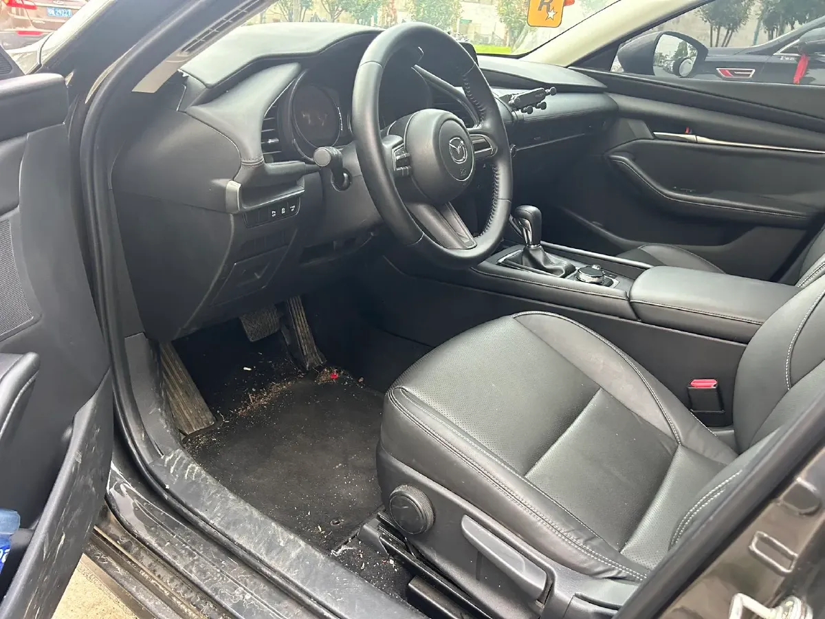 2022 Mazda 3 Axela 2.0L 158HP L4 6AT,autocango,china used car exporter,china ev exporter,chinese used car exporter,chinese used ev exporter