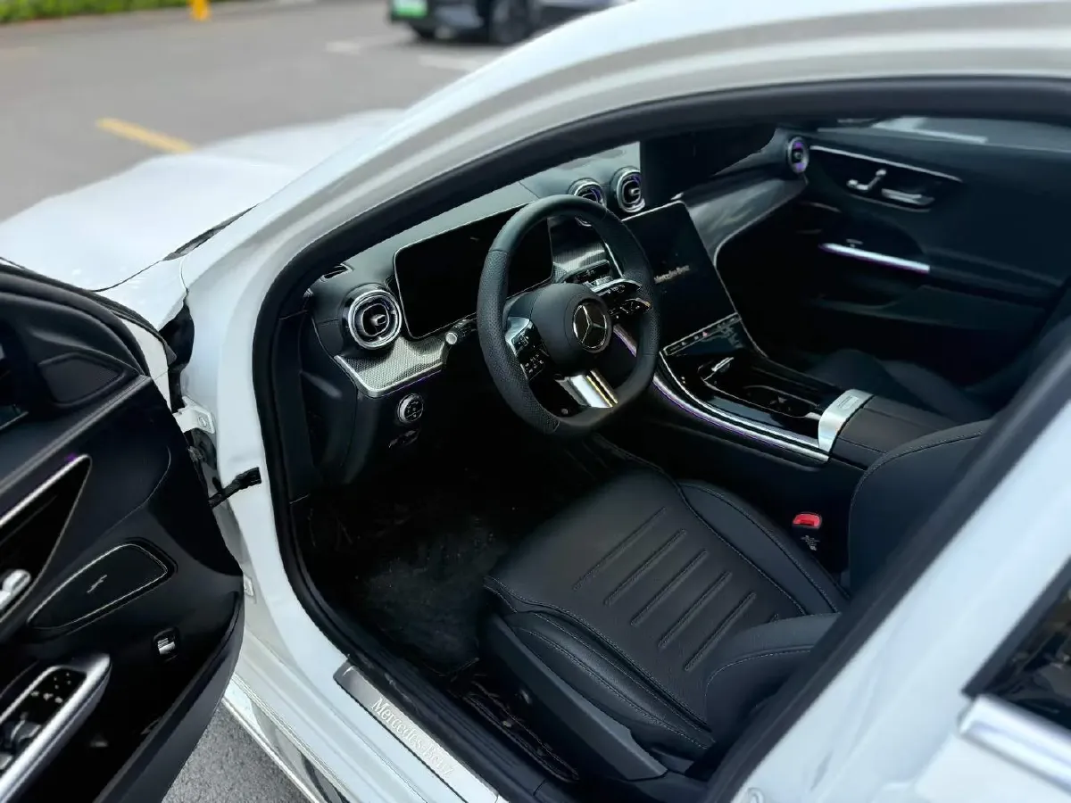 2025 Mercedes-Benz C Class 1.5T 204HP L4 9AT,autocango,china used car exporter,china ev exporter,chinese used car exporter,chinese used ev exporter