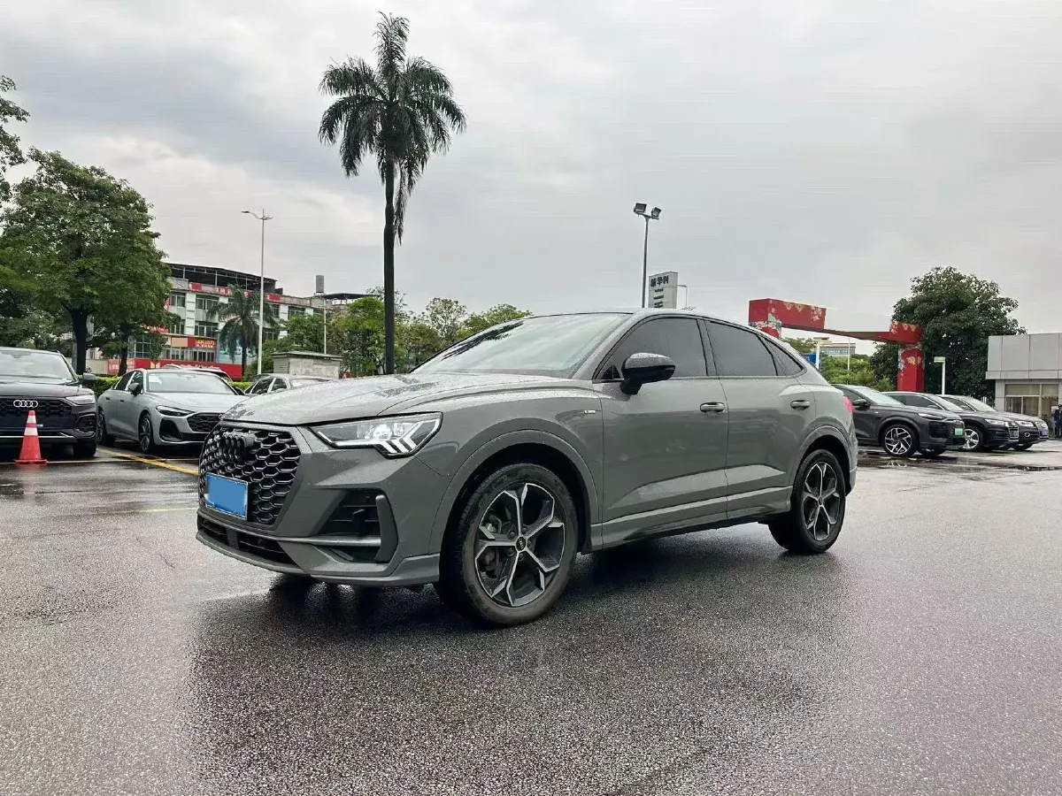 2024 Audi Q3 Sportback 2.0T 186HP L4 7DCT,autocango,china used car exporter,china ev exporter,chinese used car exporter,chinese used ev exporter