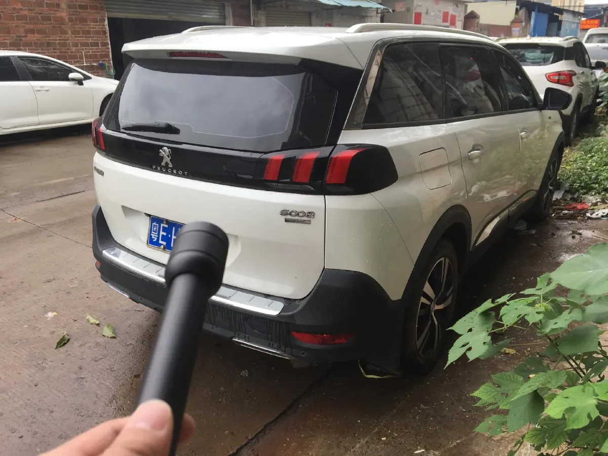 2017 Peugeot 5008 1.8T 204HP L4 6AT,autocango,china used car exporter,china ev exporter,chinese used car exporter,chinese used ev exporter