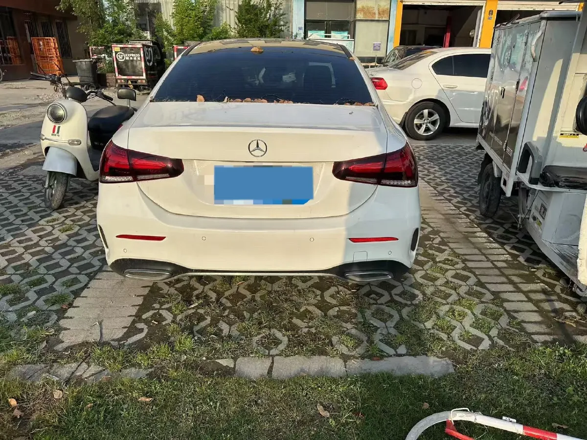 2022 Mercedes-Benz A Class 1.3T 163HP L4 7DCT,autocango,china used car exporter,china ev exporter,chinese used car exporter,chinese used ev exporter