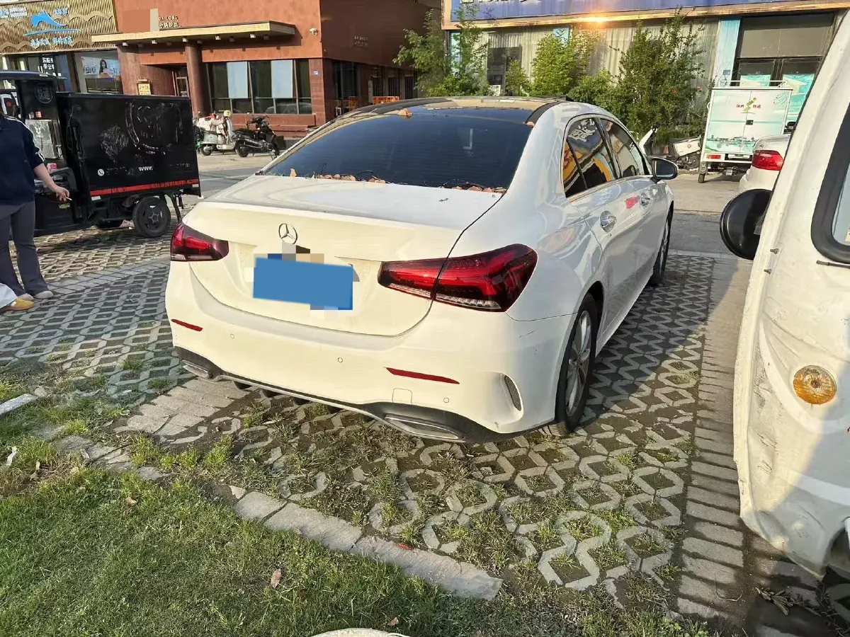 2022 Mercedes-Benz A Class 1.3T 163HP L4 7DCT,autocango,china used car exporter,china ev exporter,chinese used car exporter,chinese used ev exporter