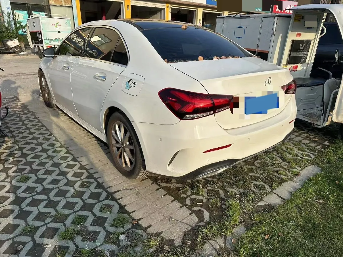 2022 Mercedes-Benz A Class 1.3T 163HP L4 7DCT,autocango,china used car exporter,china ev exporter,chinese used car exporter,chinese used ev exporter