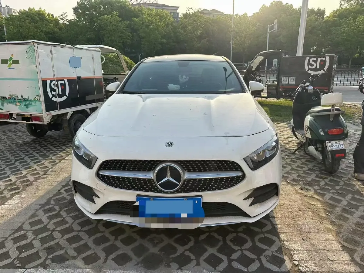 2022 Mercedes-Benz A Class 1.3T 163HP L4 7DCT,autocango,china used car exporter,china ev exporter,chinese used car exporter,chinese used ev exporter