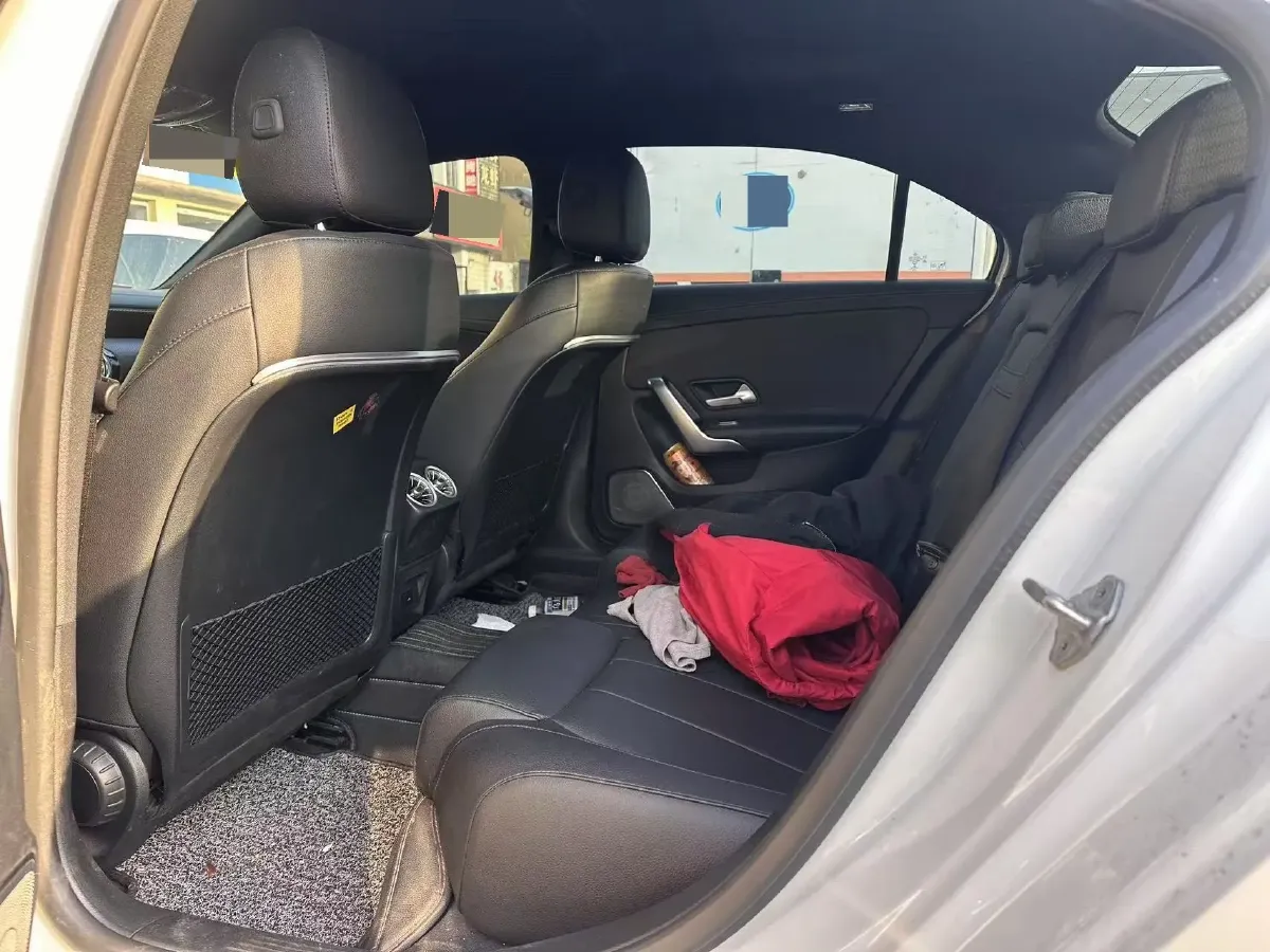 2022 Mercedes-Benz A Class 1.3T 163HP L4 7DCT,autocango,china used car exporter,china ev exporter,chinese used car exporter,chinese used ev exporter