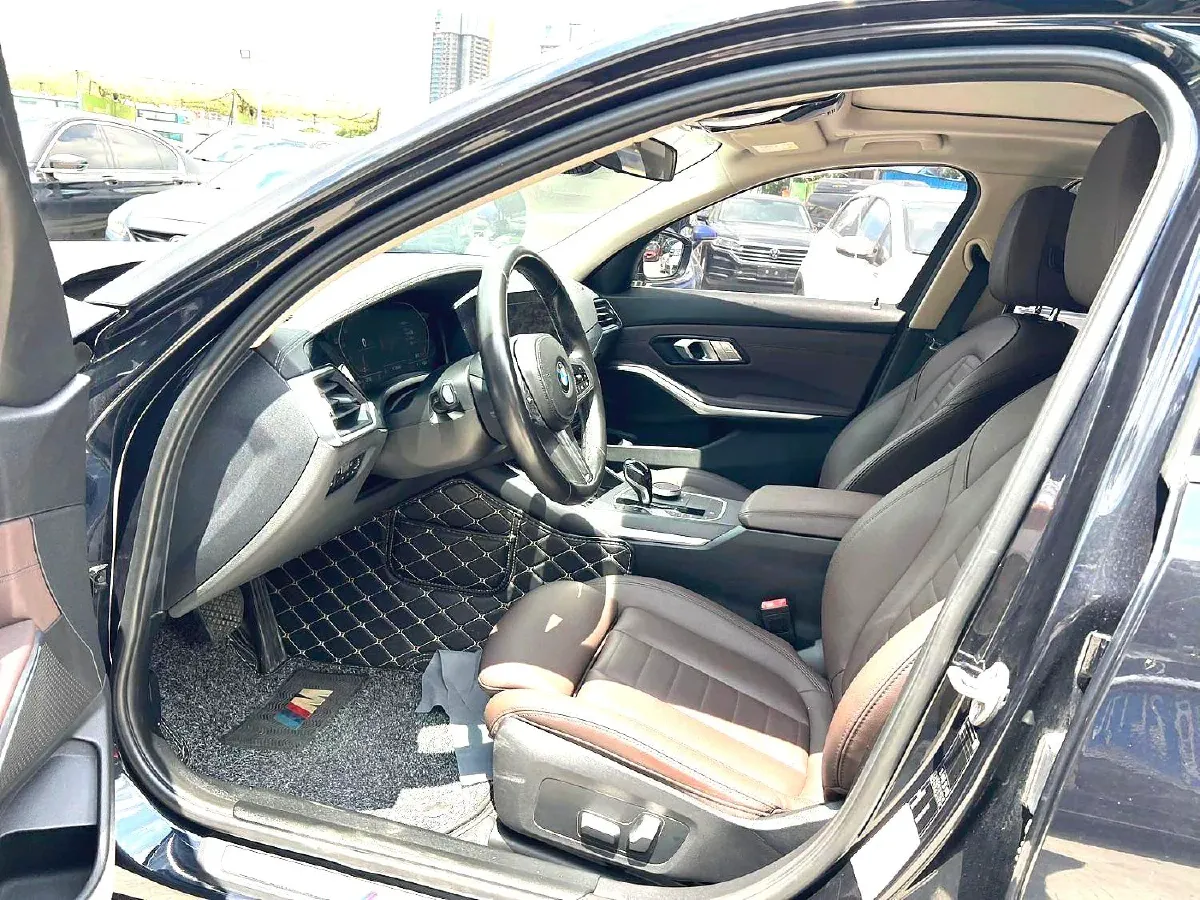 2021 BMW 3 Series 2.0T 184HP L4 8AT,autocango,china used car exporter,china ev exporter,chinese used car exporter,chinese used ev exporter