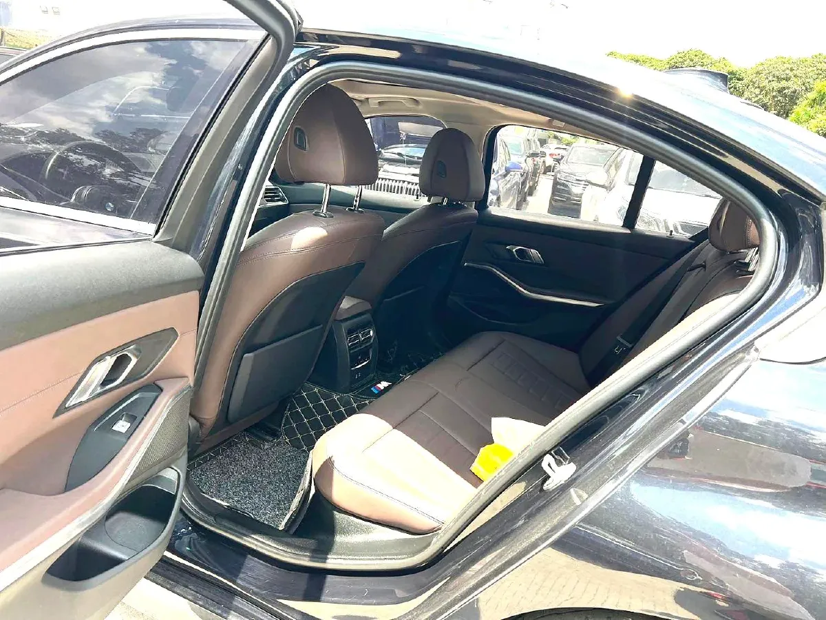 2021 BMW 3 Series 2.0T 184HP L4 8AT,autocango,china used car exporter,china ev exporter,chinese used car exporter,chinese used ev exporter