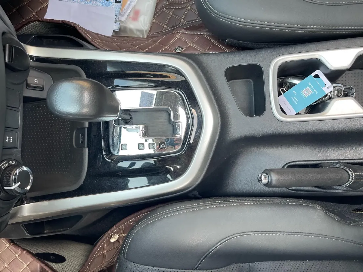 2020 Nissan Terra 2.5L 193HP L4 7AT,autocango,china used car exporter,china ev exporter,chinese used car exporter,chinese used ev exporter