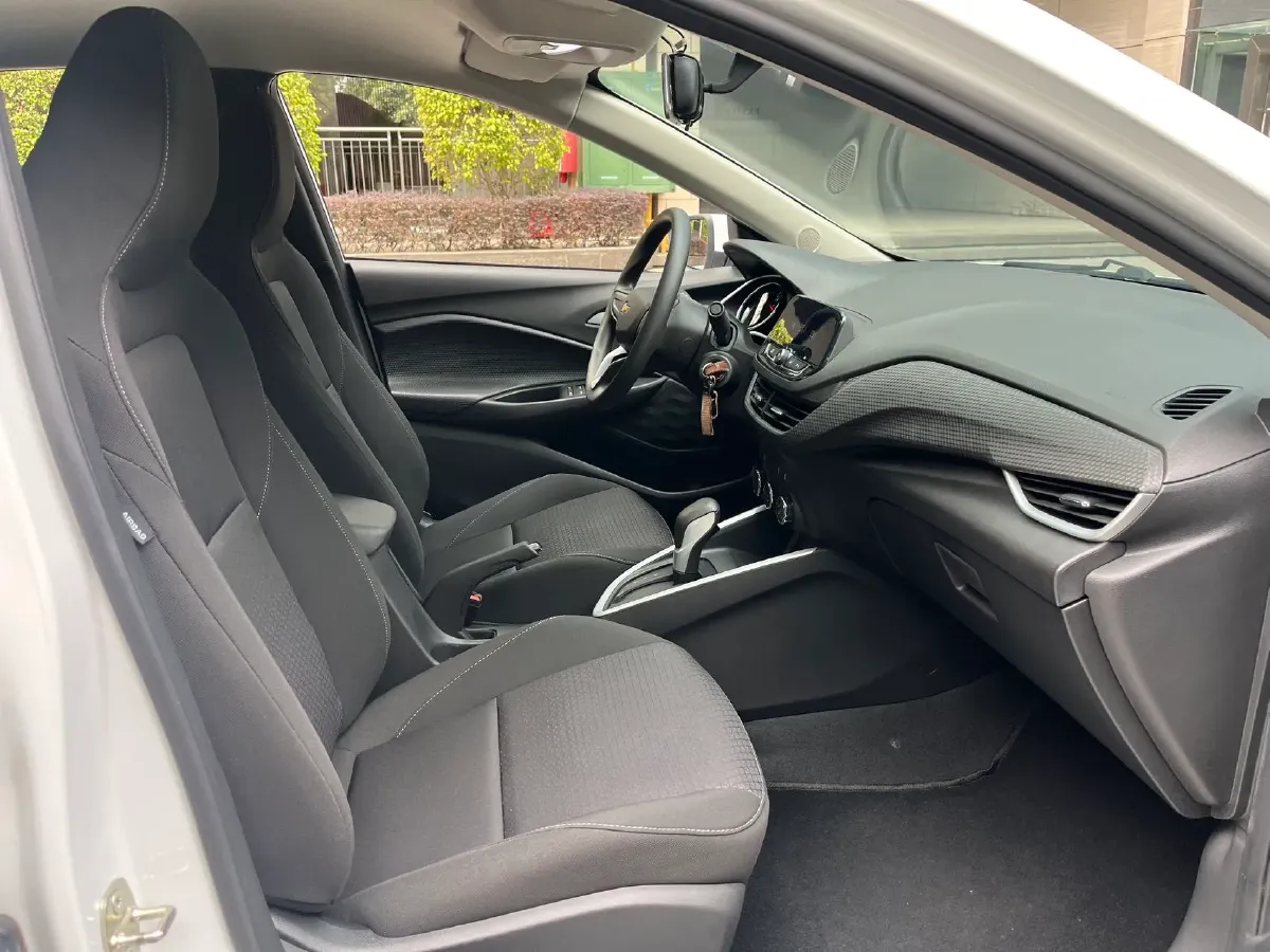 2020 Chevrolet Cavalier 1.0T 125HP L3 6AT,autocango,china used car exporter,china ev exporter,chinese used car exporter,chinese used ev exporter